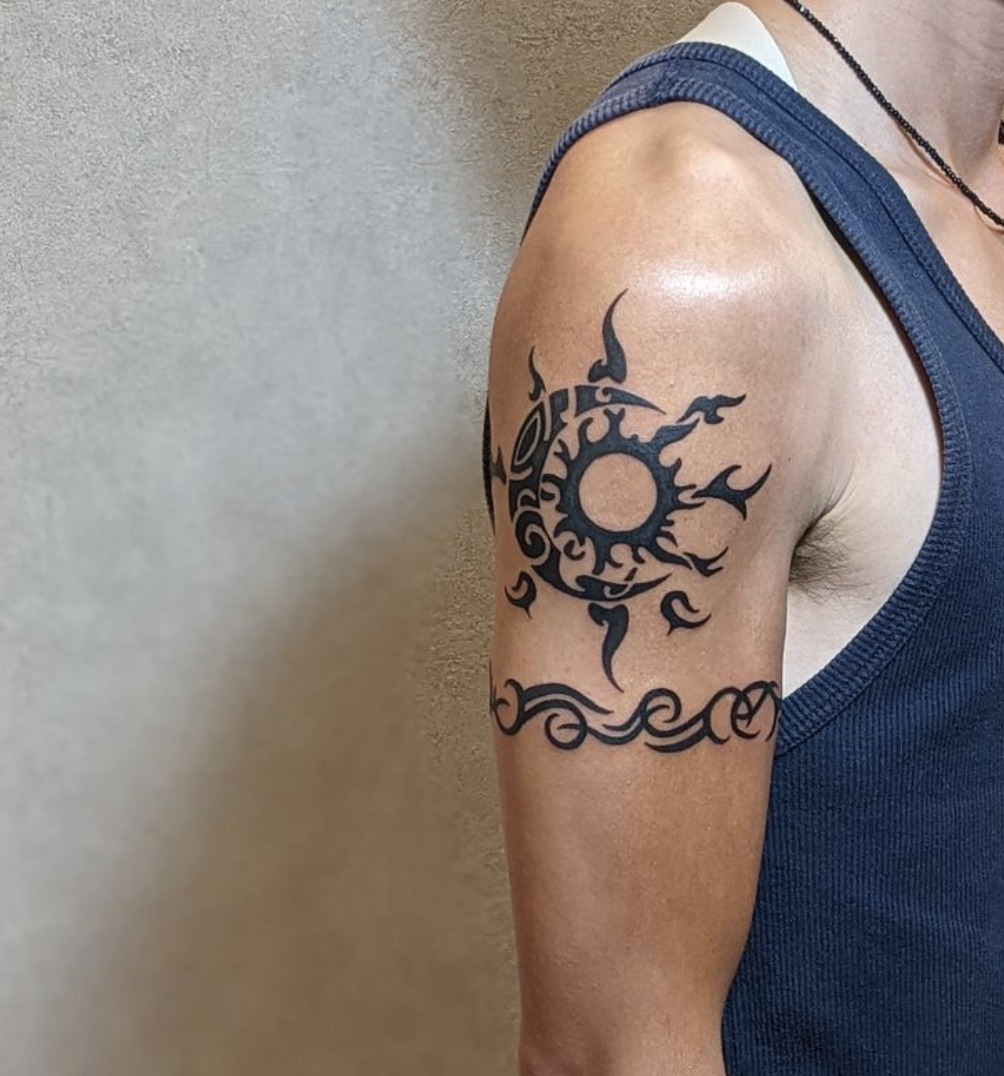 タトゥー・入れ墨がOKな期間工は三菱とホンダ。ピアスや髪色、ネイルは